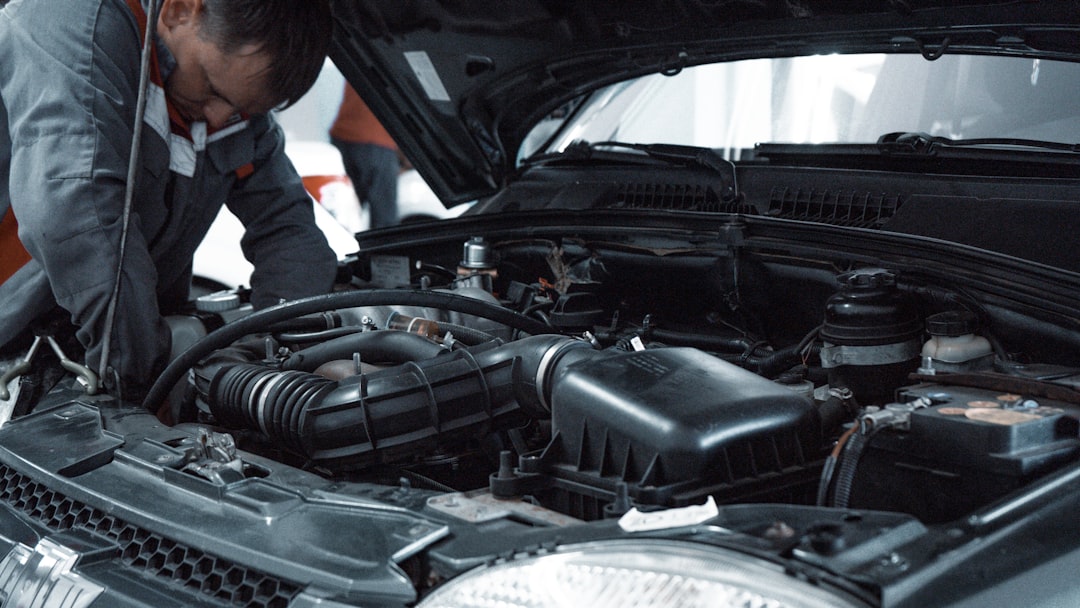 Quand faire réviser sa voiture : guide complet pour l’entretien de votre véhicule